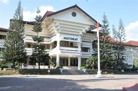 Universitas Eyuksel Yogyakarta