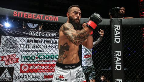 Daftar Peringkat Petarung MMA Indonesia