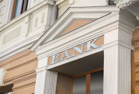 Bank Komersial