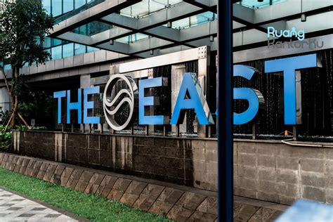 Kontribusi Perusahaan Edukasi di The East Tower