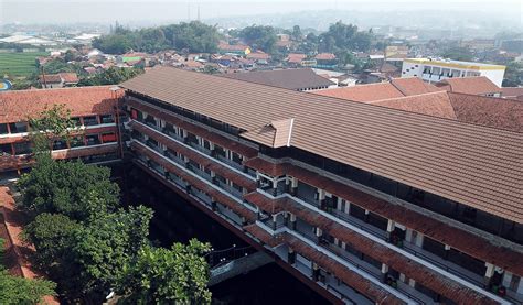 Ruang Belajar pada Tingkat SMA dan SMK