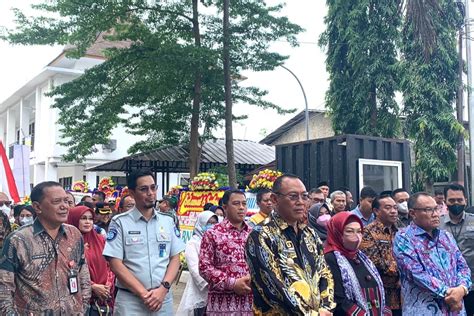 Cabang Pelayanan Publik