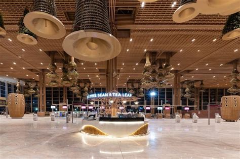 Terminal 2: International