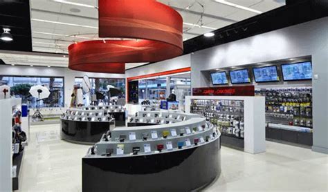 4. Electro Store