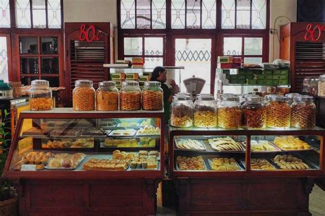 Toko Roti dengan Variasi Rasa