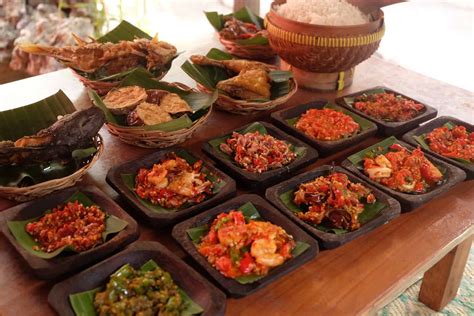 Alasan Mengapa UKM Makanan di Solo Wajib Dicoba