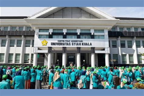 Universitas Negeri di Pulau Jawa yang menawarkan Program Studi Terbaik
