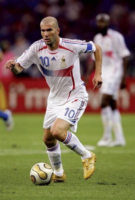 Era Zinedine Zidane (2000-2006)