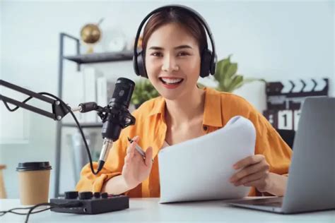 Kenapa Penting Membuat Daftar Nama Penyiar Radio Indonesia?