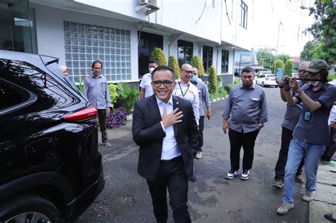 Kualitas Penyiaran Radio Elshinta: Bagaimana Mereka Menjadi Identitas Kualitas